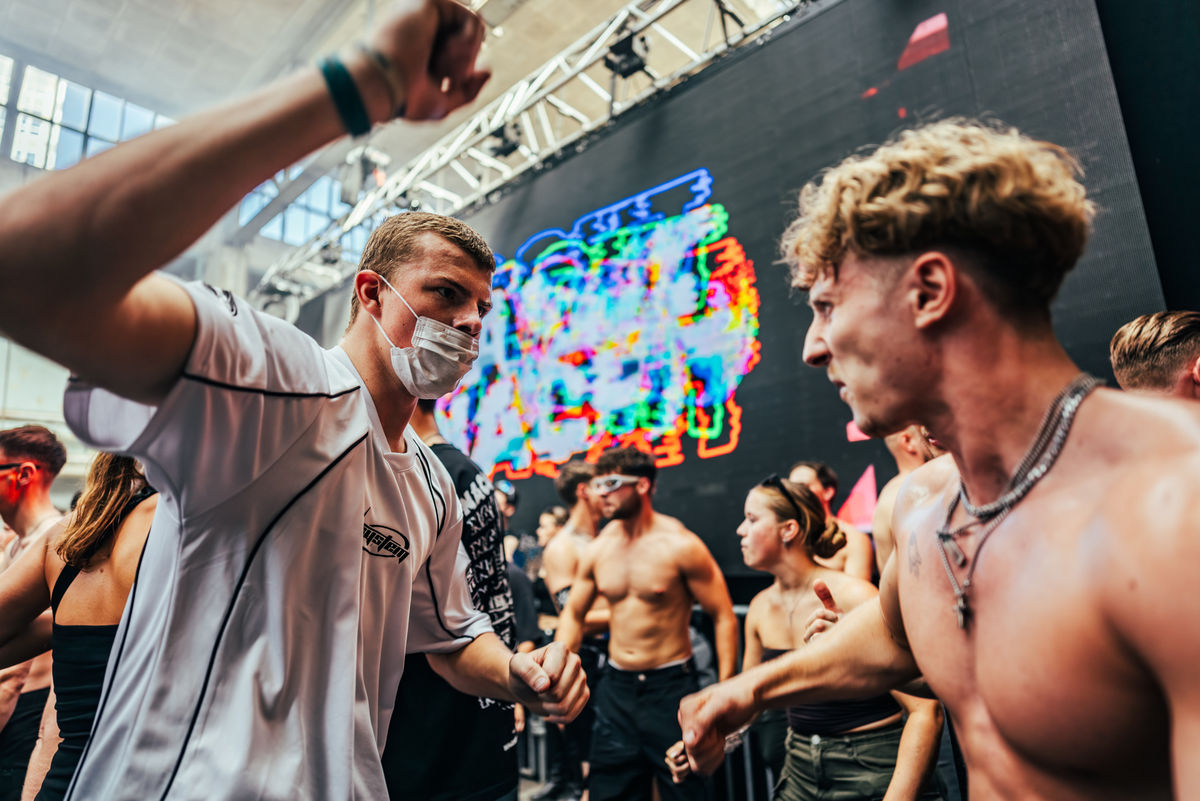 Loading... just a sec